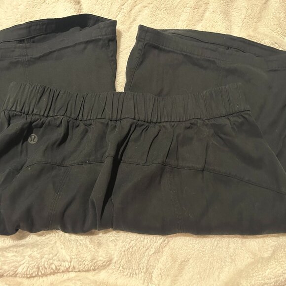 Lululemon Bermuda Golf Short 10" Size 6 - Picture 4 of 4